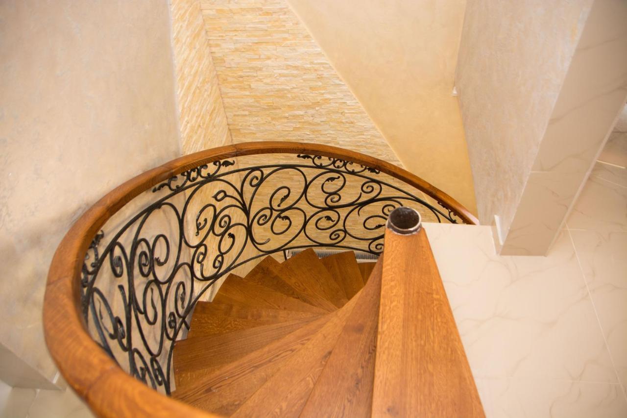 Hotel Casa Alex Si Alexia Jiblea Veche Zewnętrze zdjęcie
