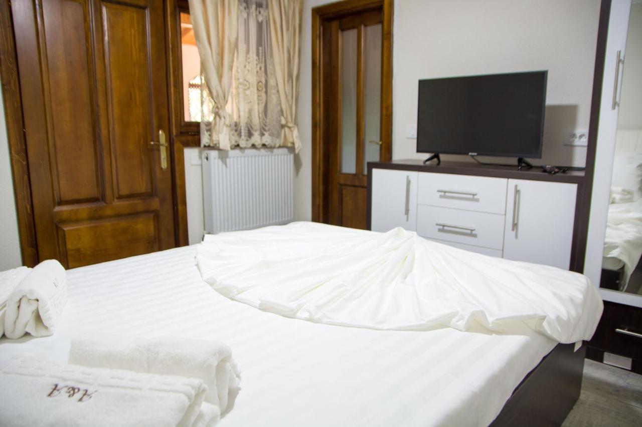 Hotel Casa Alex Si Alexia Jiblea Veche Zewnętrze zdjęcie
